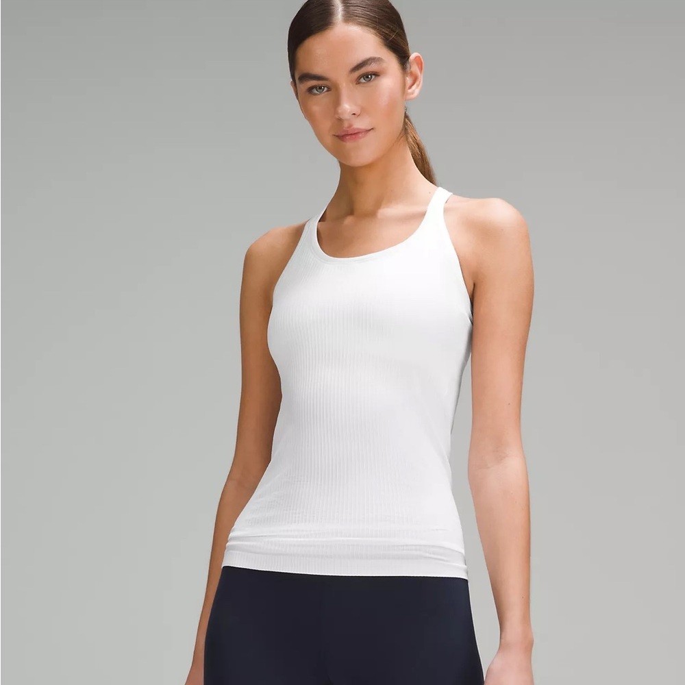 Lululemon Ebb to street tank